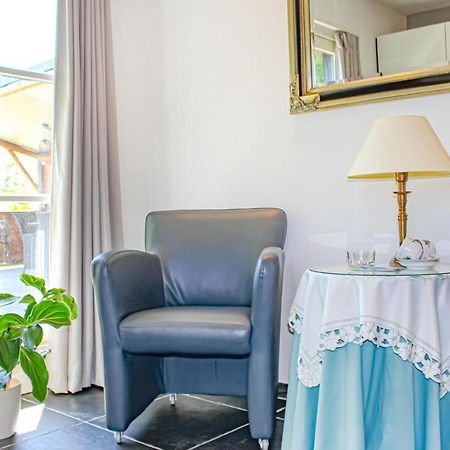 2 Bedroom Awesome Home In Udenhout エクステリア 写真